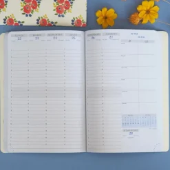 Agenda de bureau 16 mois Julie Adore - 1 semaine sur 2 pages - 15 x 21 cm - Fille - Exacompta
