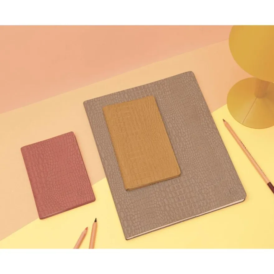 Agenda de poche Baby Croco Eurotime 16 - 1 semaine sur 2 pages - 8,5 x 16 cm - disponible dans différentes couleurs - Exacompta