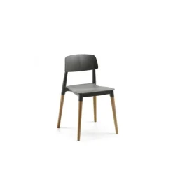 Chaise SCANDINAVE - pieds bois - noir