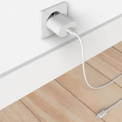 Mobility Lab - Chargeur + câble USB-C vers lightning - 2m - blanc