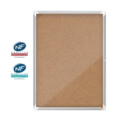 Nobo - Vitrine d'affichage - 9 feuilles A4 - surface liege - porte battante - 70,8 x 96,9 x 4,3 cm