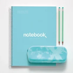 Notebook Emotions, Couverture rigide, A4, lignes horizontales 7 mm, 80 feuilles de 1 couleur, Miquelrius, Bleu Ciel.