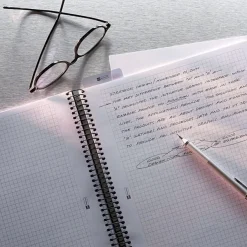 Notebook The Original, Couverture souple, A5, quadrillage 5x5 mm + Lisse, 120 feuilles de 2 couleurs, Miquelrius, Noir, Professionnel.