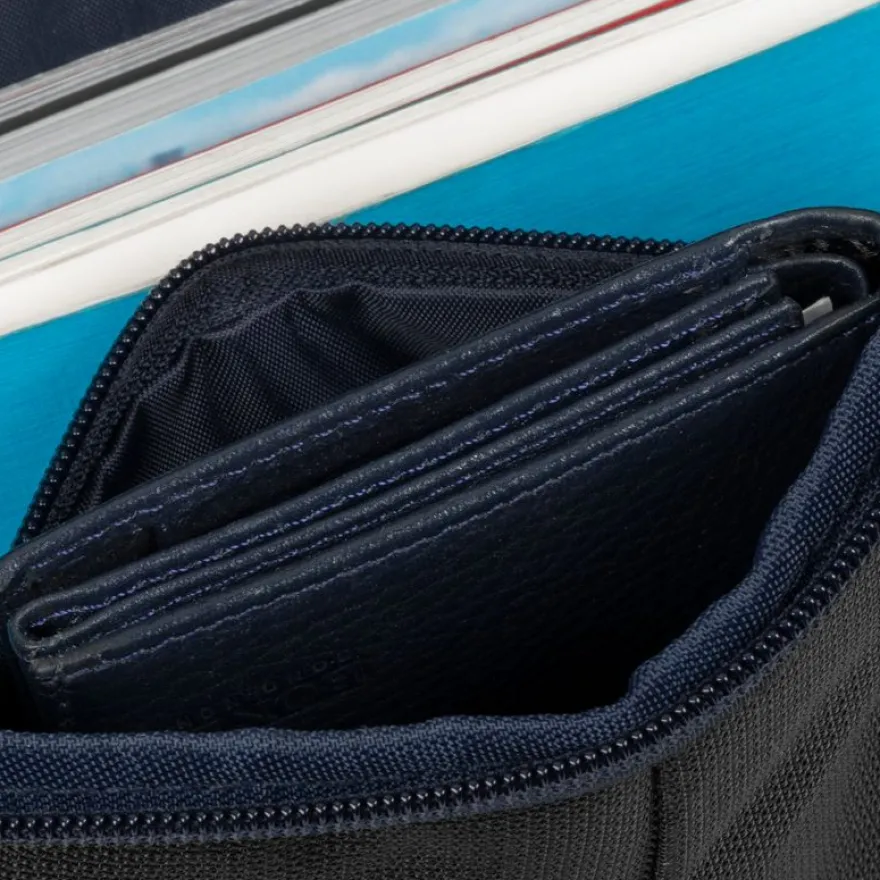 RIVACASE Tegel - Sac à dos pour ordinateur portable - 17,3" - noir