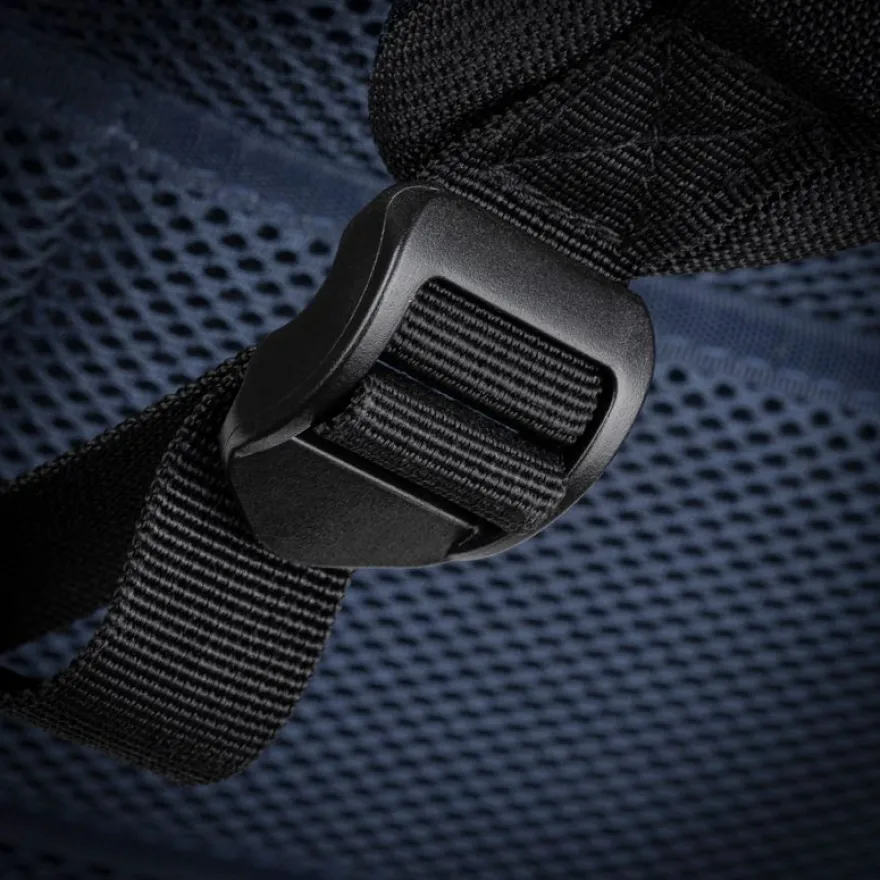 RIVACASE Tegel - Sac à dos pour ordinateur portable - 17,3" - noir