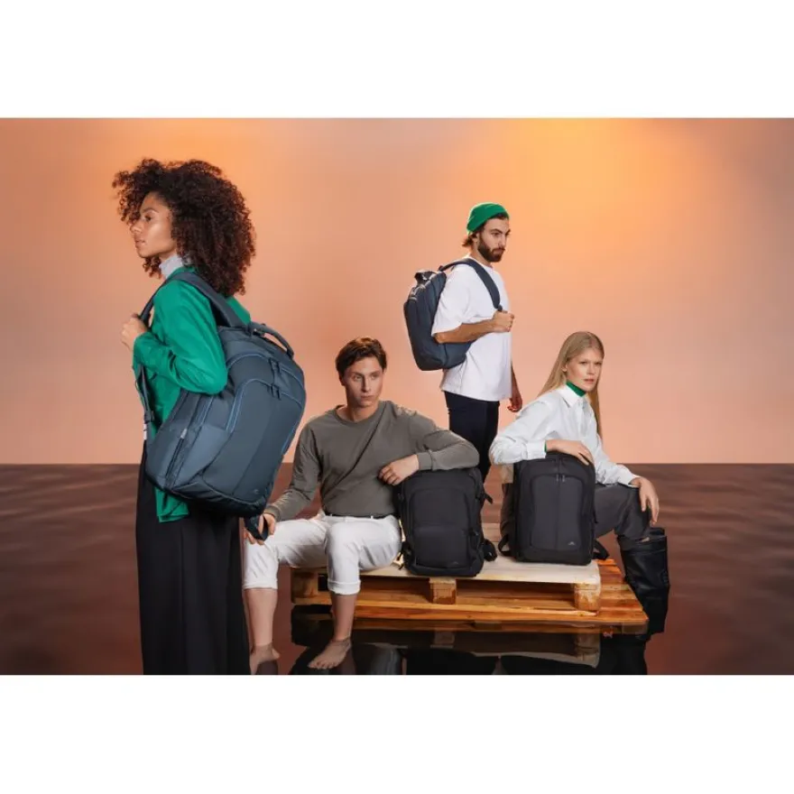 RIVACASE Tegel - Sac à dos pour ordinateur portable - 17,3" - noir