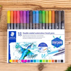 STAEDTLER Design Journey - 18 Feutres double pointe - couleurs assorties
