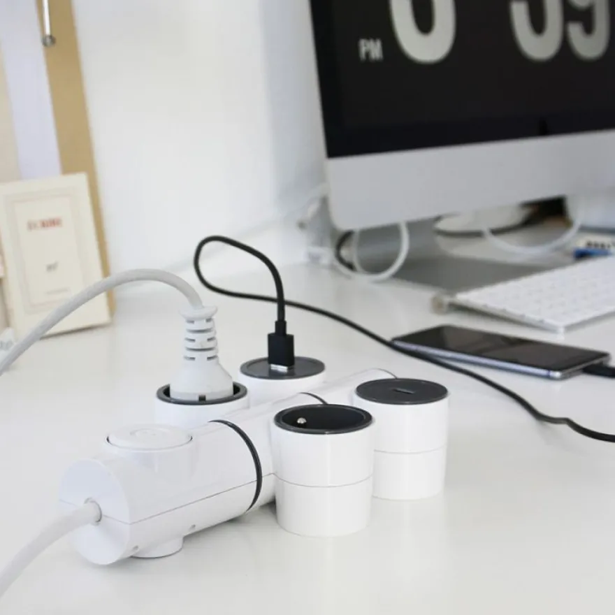 WATT & CO MODULOWATT - Multiprise 3 prises - 1 prise 16A et 2 ports USB