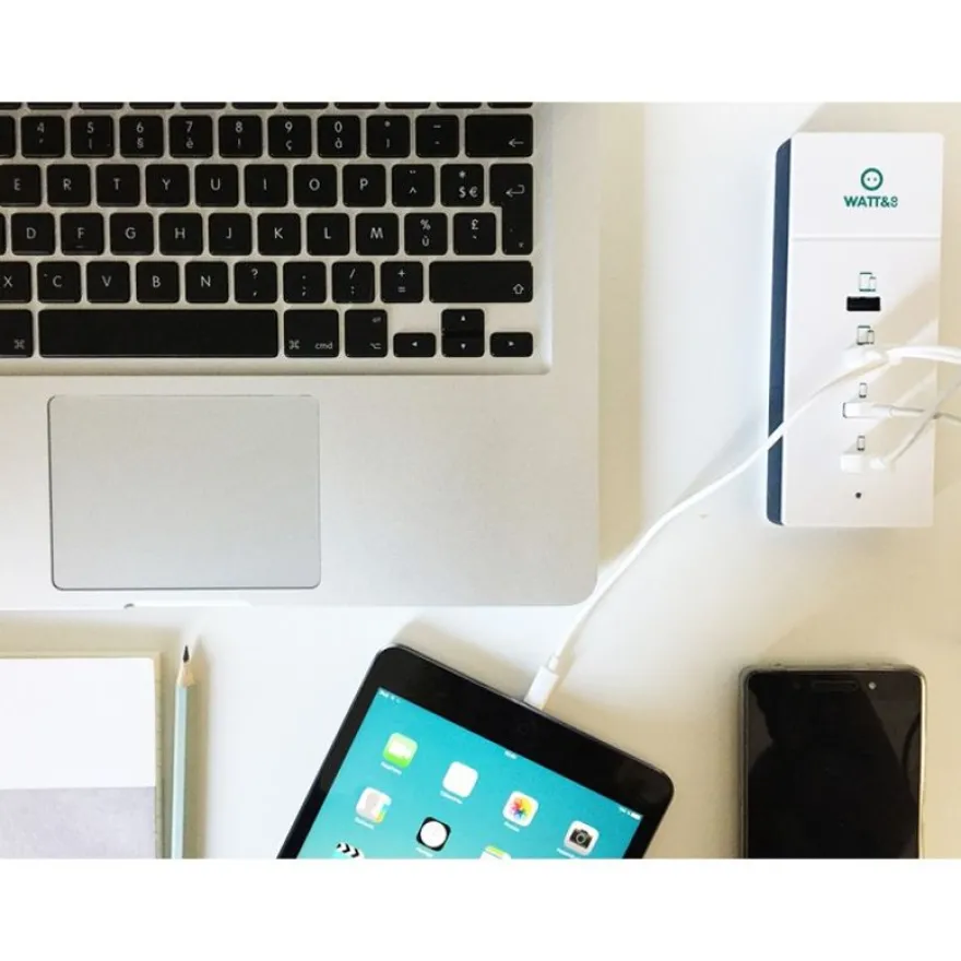 Watt&Co - Chargeur secteur réversible ultra rapide - 4 ports USB