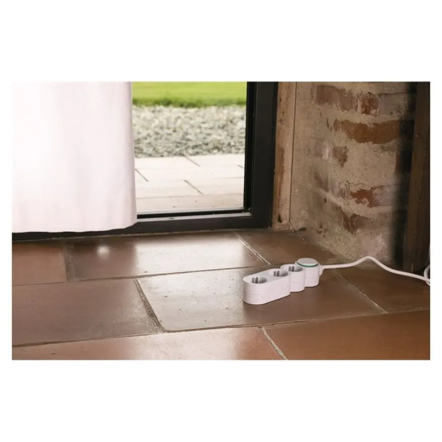 zenitech Home Green - Multiprises avec 3 prises 16A + interupteur - 3680 Watt - 1.5 m cordon - blanc