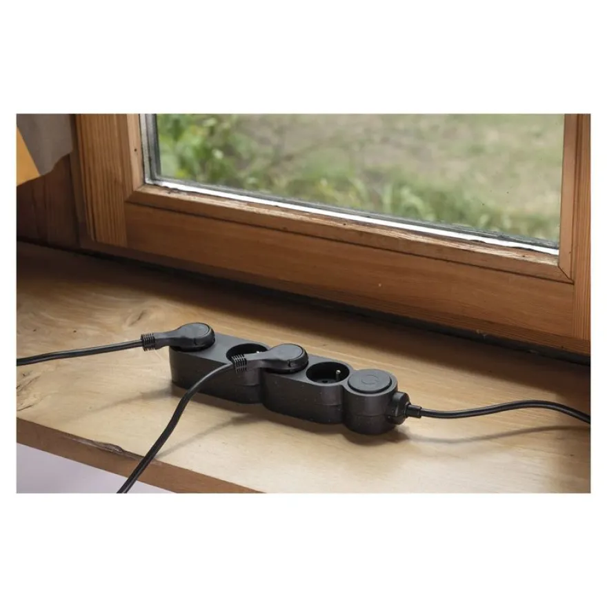 zenitech Home Green - Multiprises avec 4 prises 16A + interupteur - 3680 Watt - 1.5 m cordon - noir